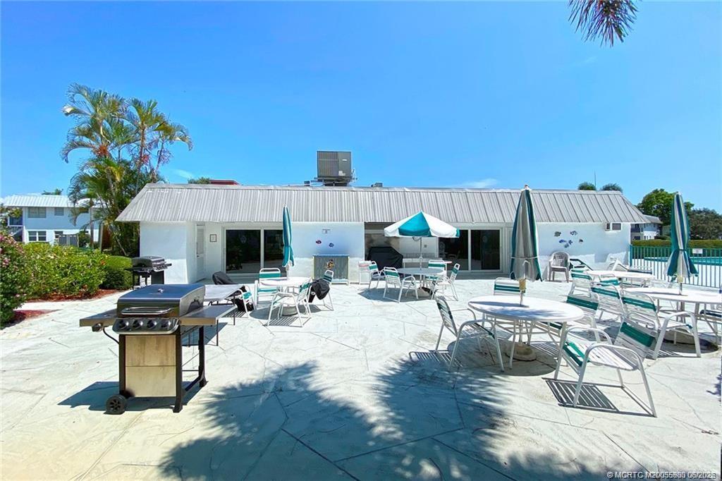 2929 SE Ocean Blvd 2