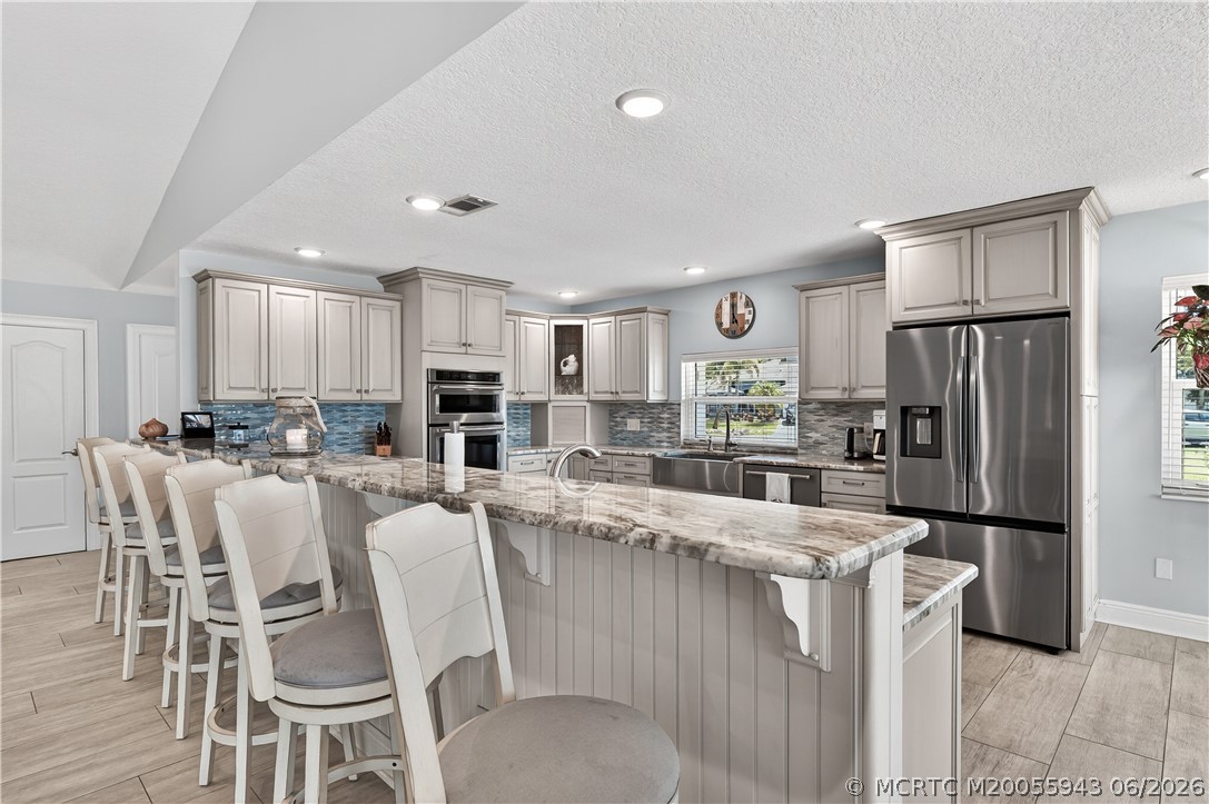 1007 SE Kitching Cove Lane