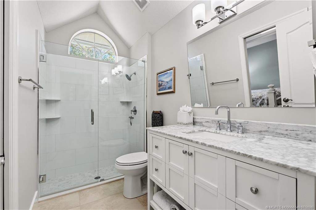 5535 SW Landing Creek Drive