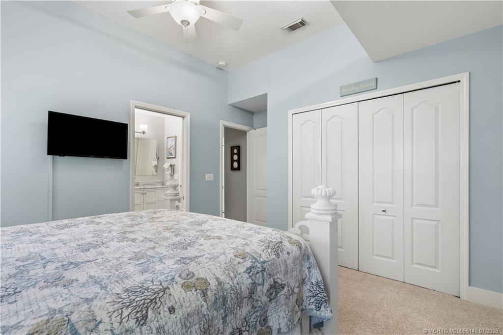 5535 SW Landing Creek Drive