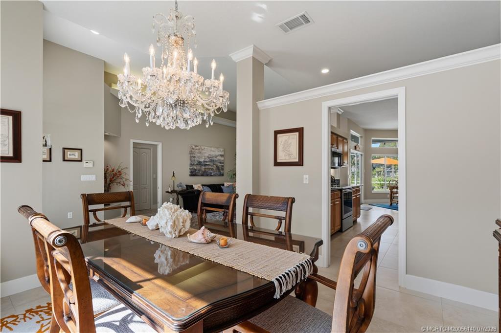 5535 SW Landing Creek Drive