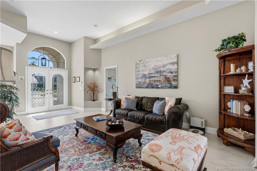 5535 SW Landing Creek Drive