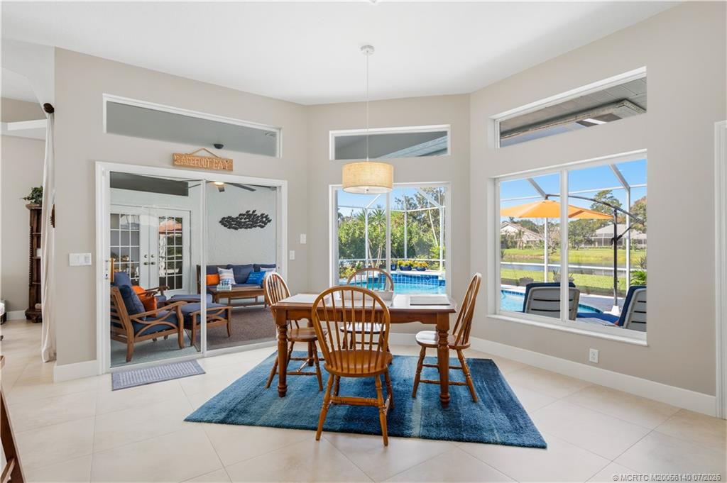 5535 SW Landing Creek Drive