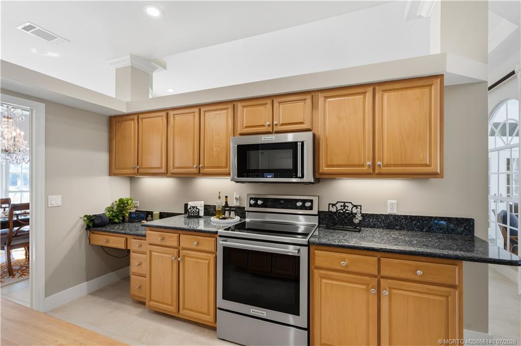 5535 SW Landing Creek Drive