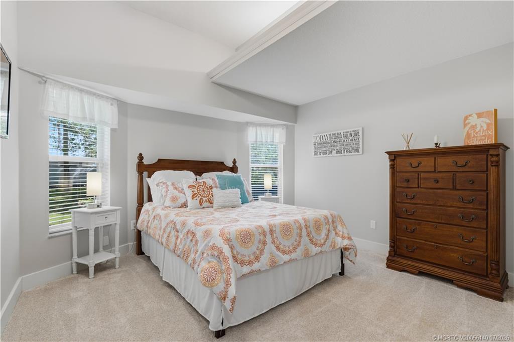 5535 SW Landing Creek Drive