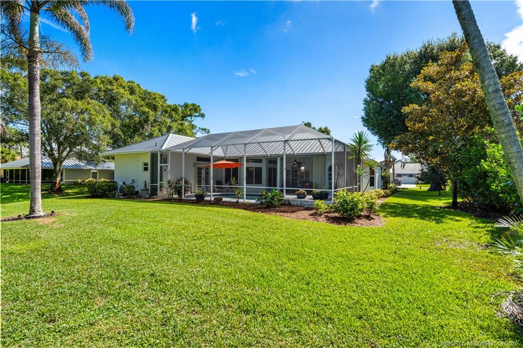 5535 SW Landing Creek Drive