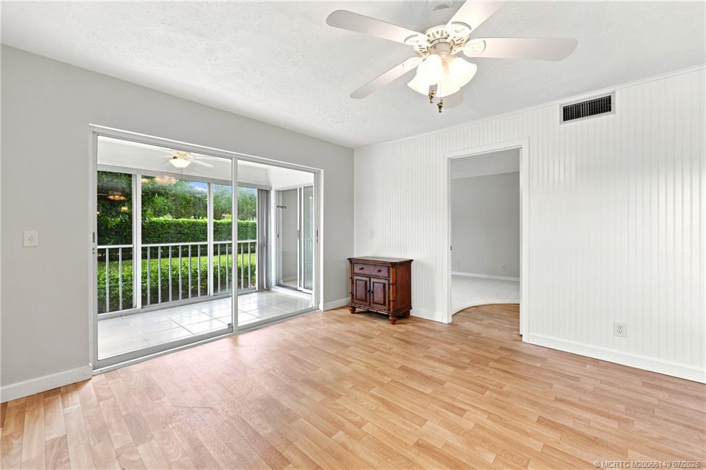 801 SE Central Parkway 801-1