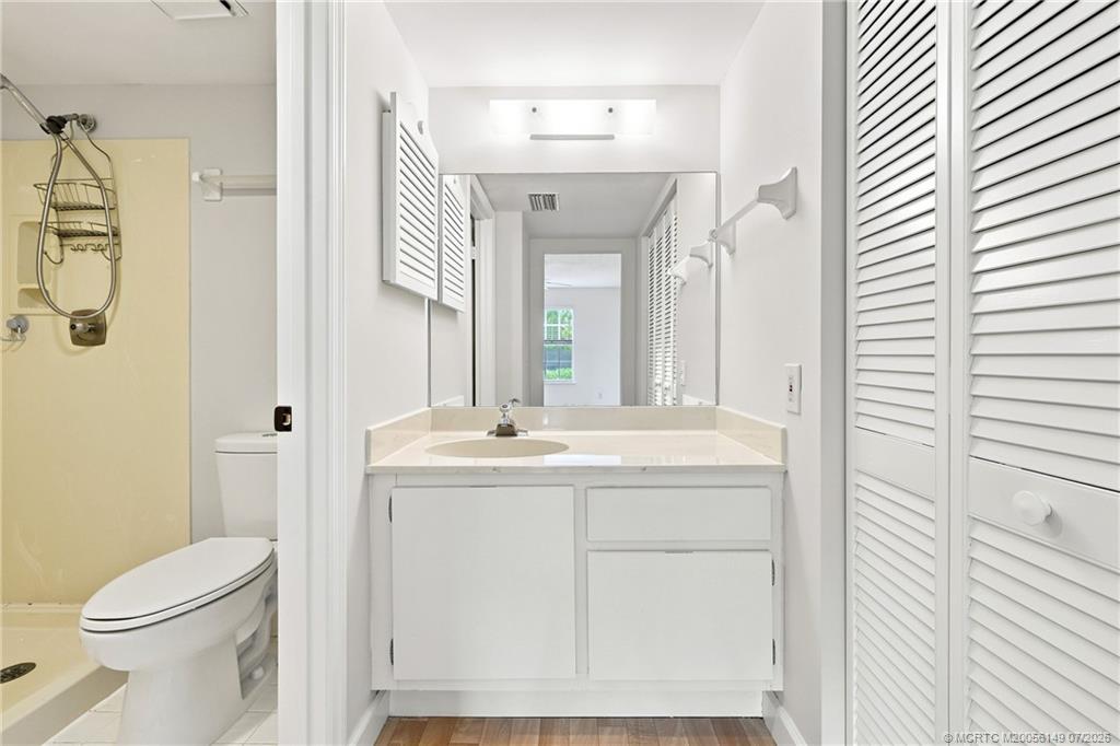 801 SE Central Parkway 801-1