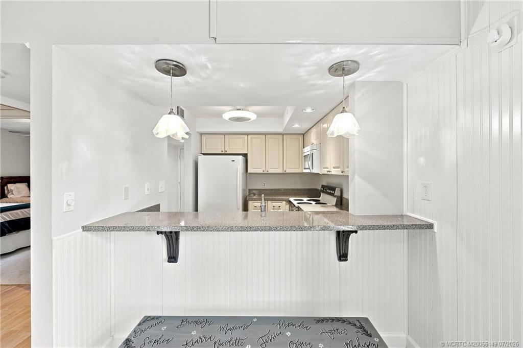 801 SE Central Parkway 801-1