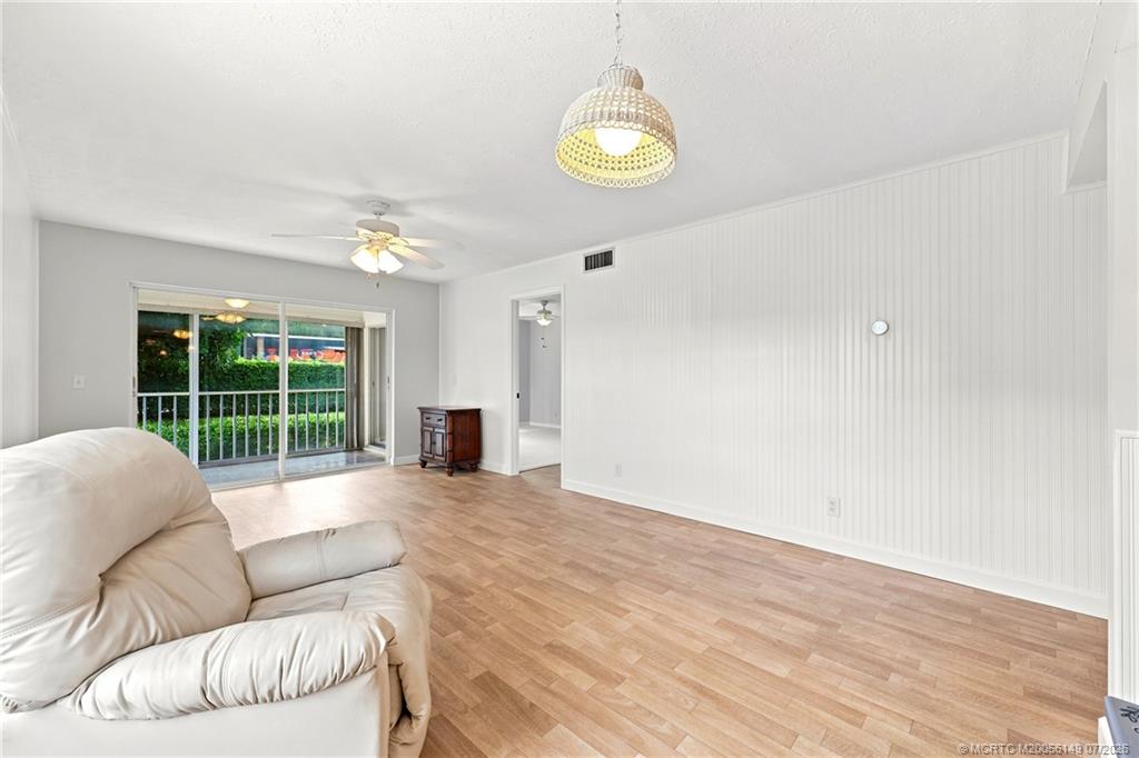 801 SE Central Parkway 801-1