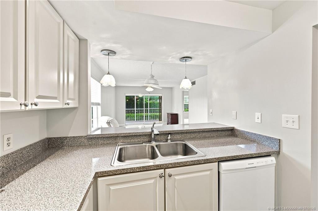 801 SE Central Parkway 801-1