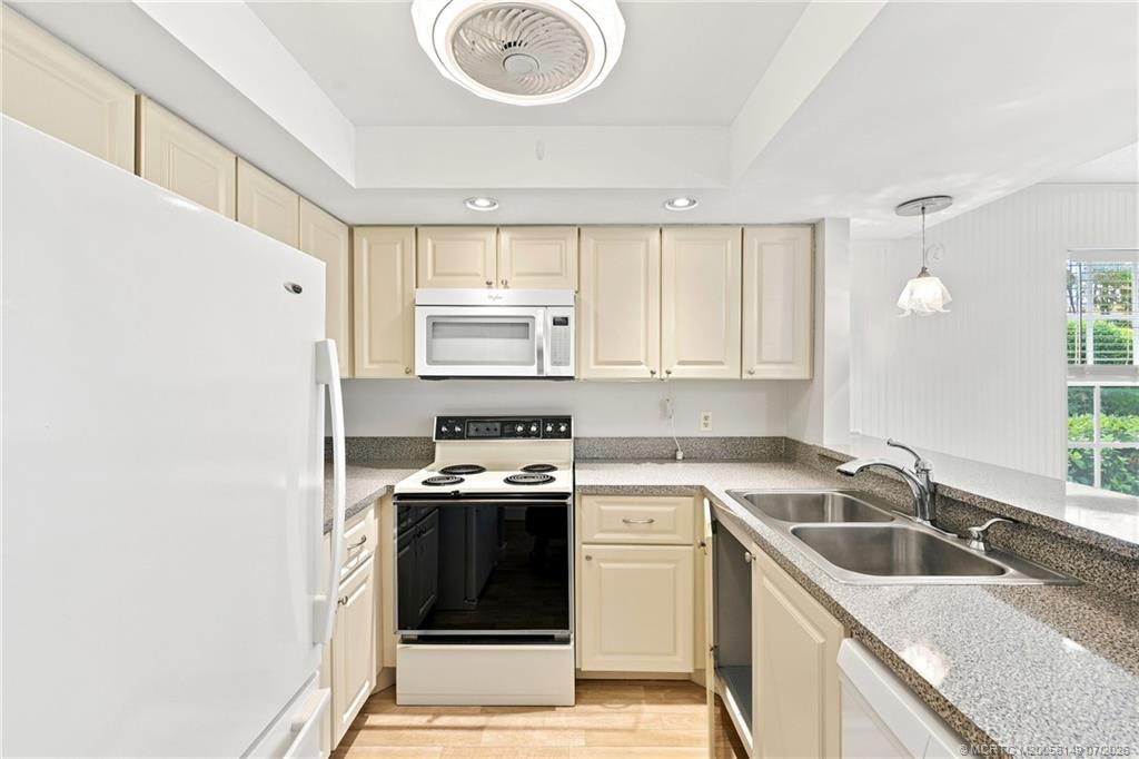 801 SE Central Parkway 801-1