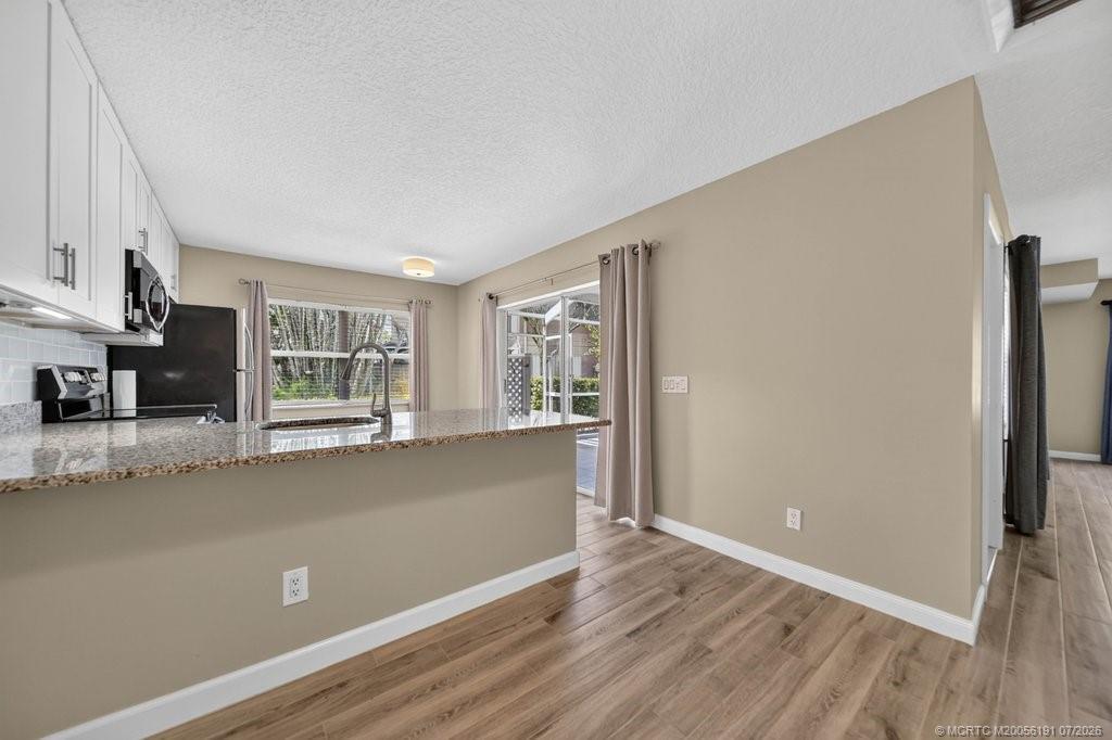 2848 SW Lakemont Place