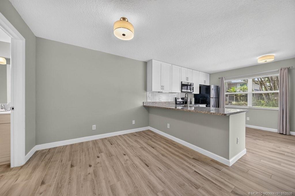 2848 SW Lakemont Place