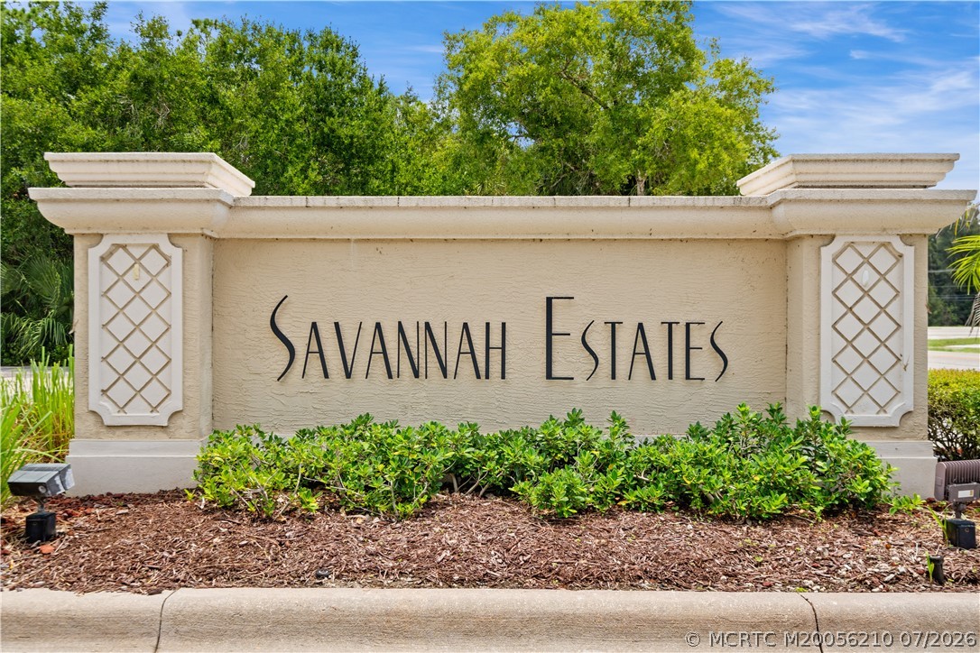 1063 SW Triste Way
