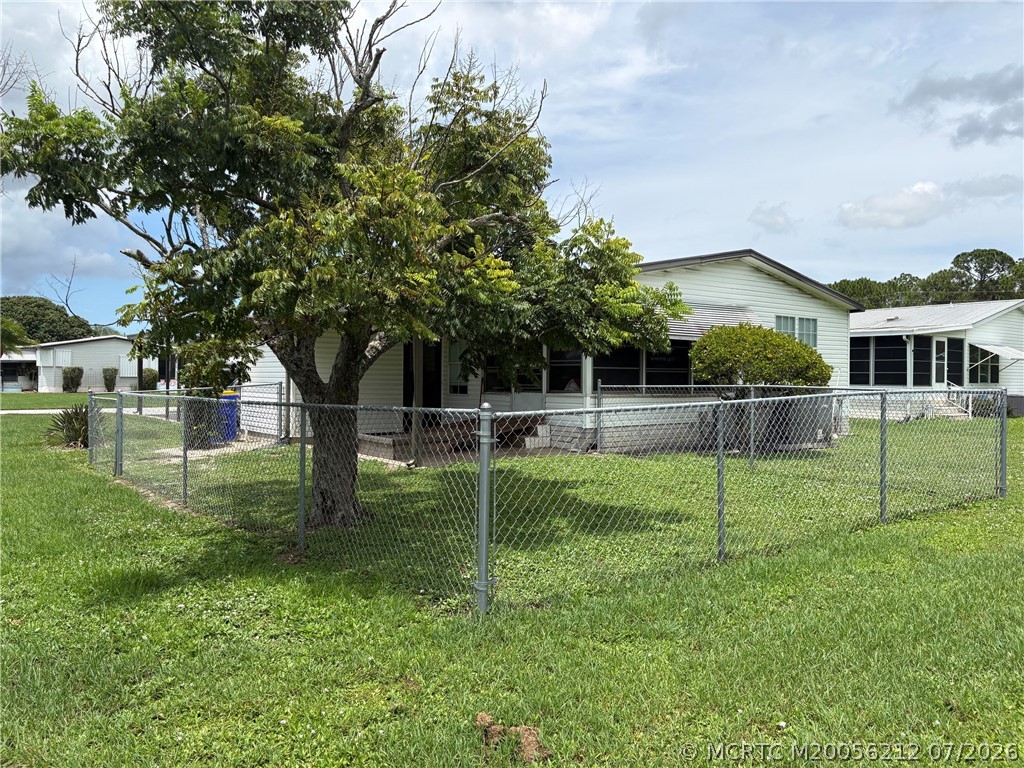 2458 SW Marquis Terrace