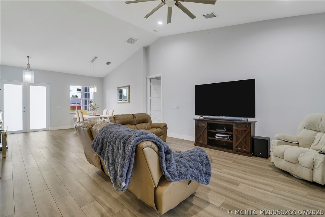 6216 NW West Deville Circle