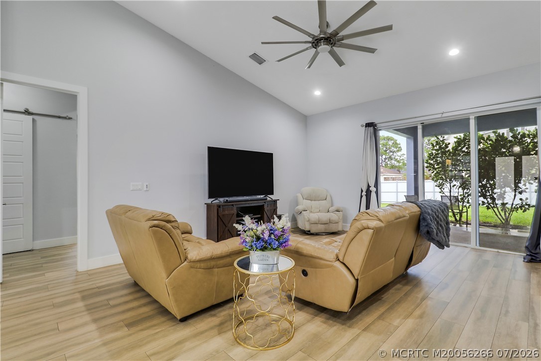 6216 NW West Deville Circle