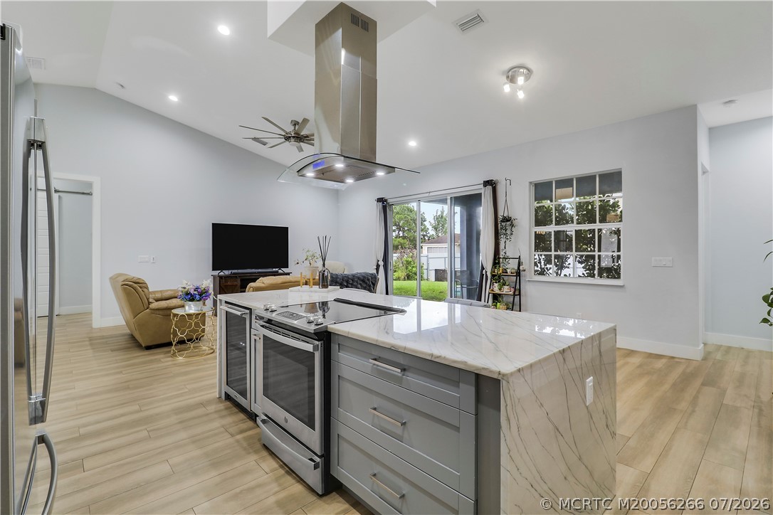 6216 NW West Deville Circle