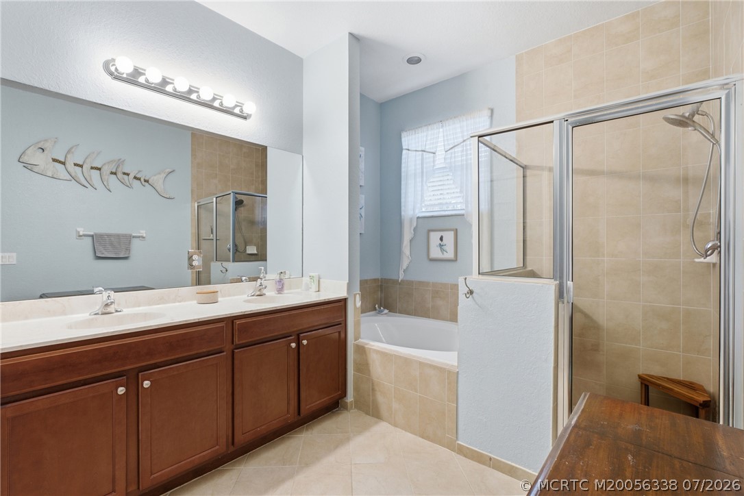 4257 SW Pine Cove Court
