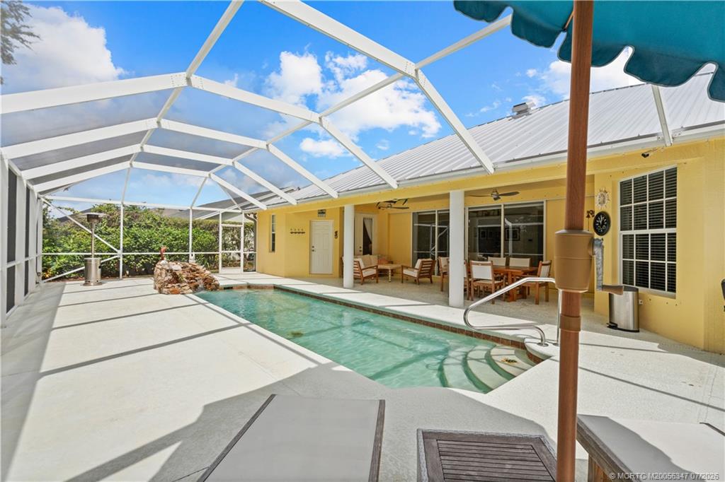 502 SE Majestic Terrace
