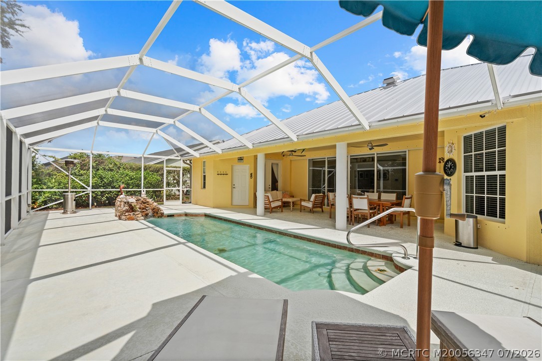 502 SE Majestic Terrace