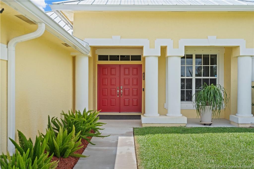 502 SE Majestic Terrace