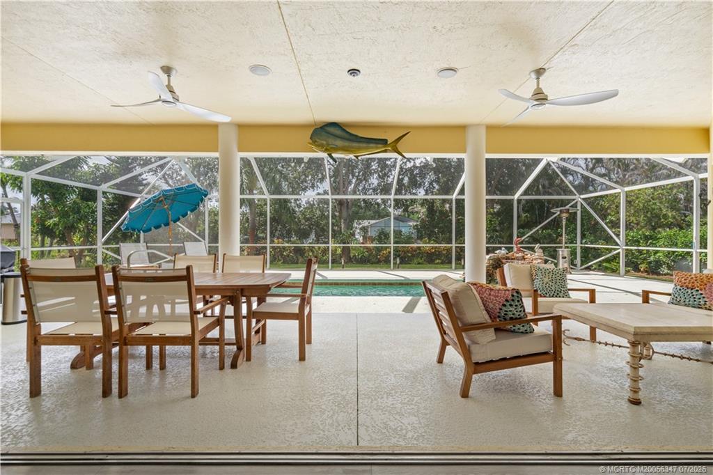 502 SE Majestic Terrace