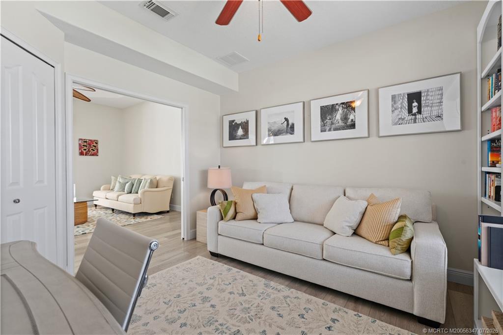 502 SE Majestic Terrace