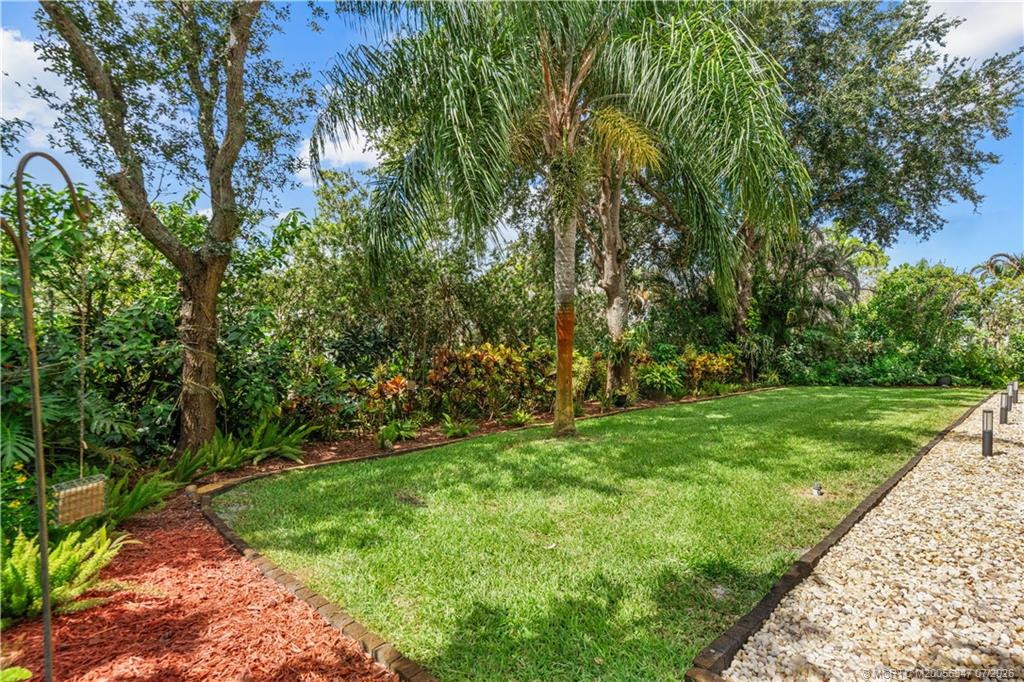 502 SE Majestic Terrace