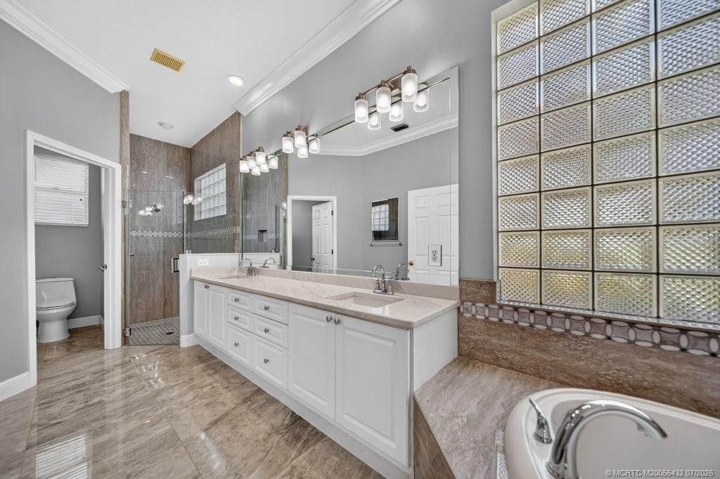 1676 SW Monarch Club Drive