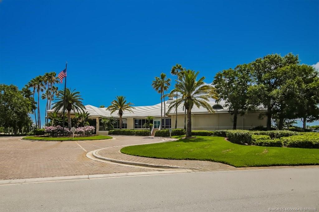 1676 SW Monarch Club Drive