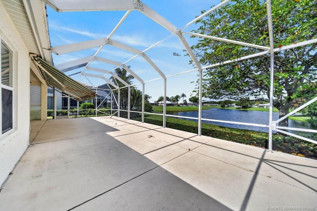 1676 SW Monarch Club Drive