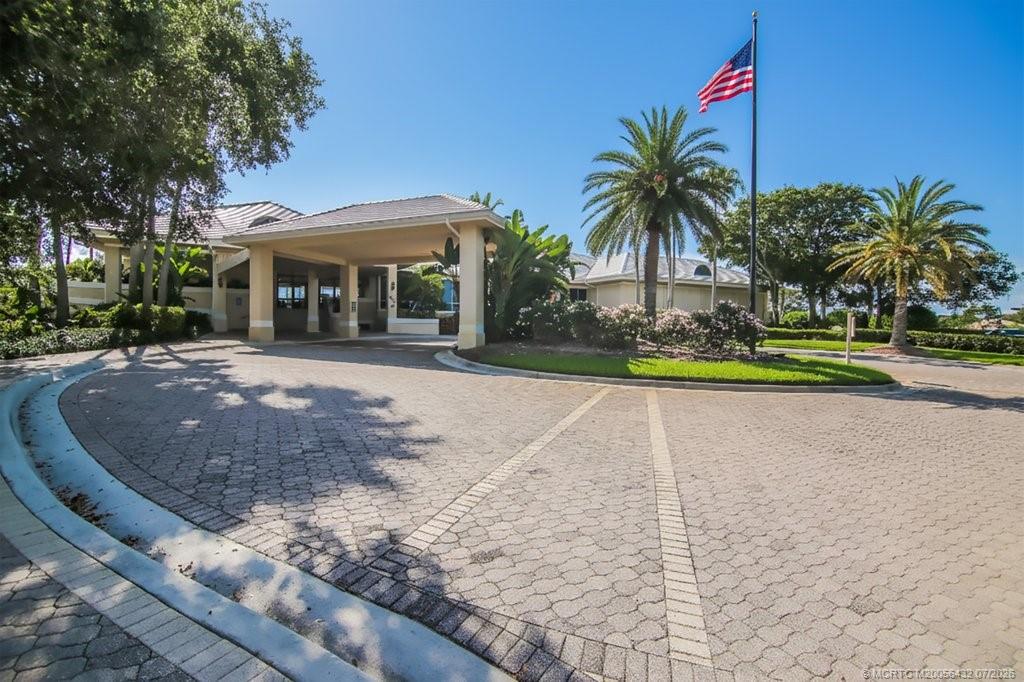 1676 SW Monarch Club Drive
