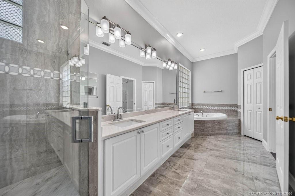 1676 SW Monarch Club Drive