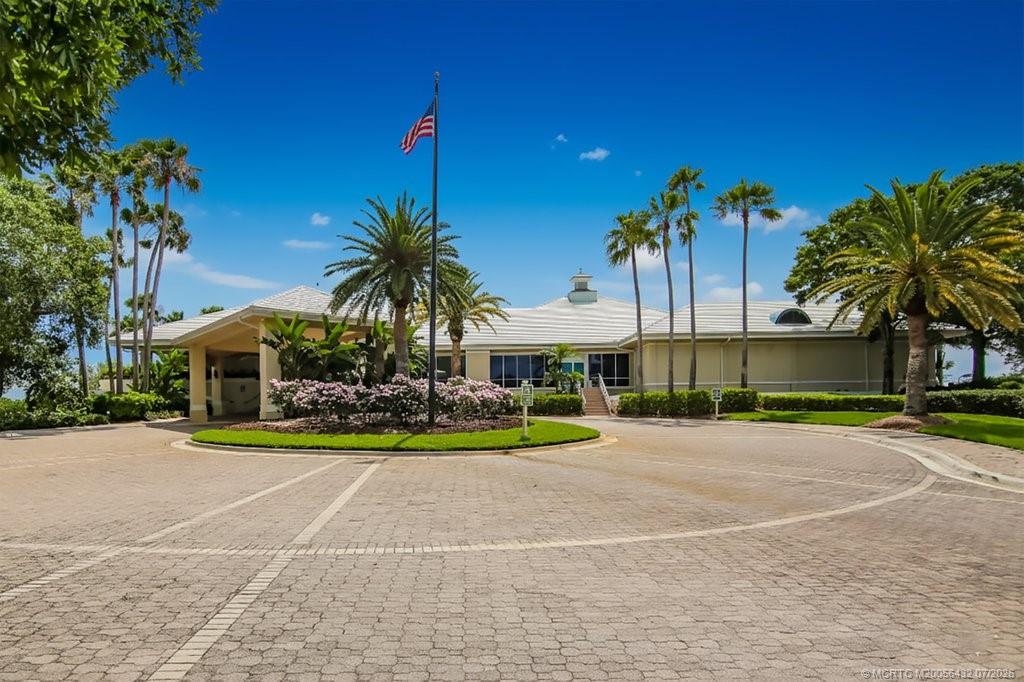 1676 SW Monarch Club Drive