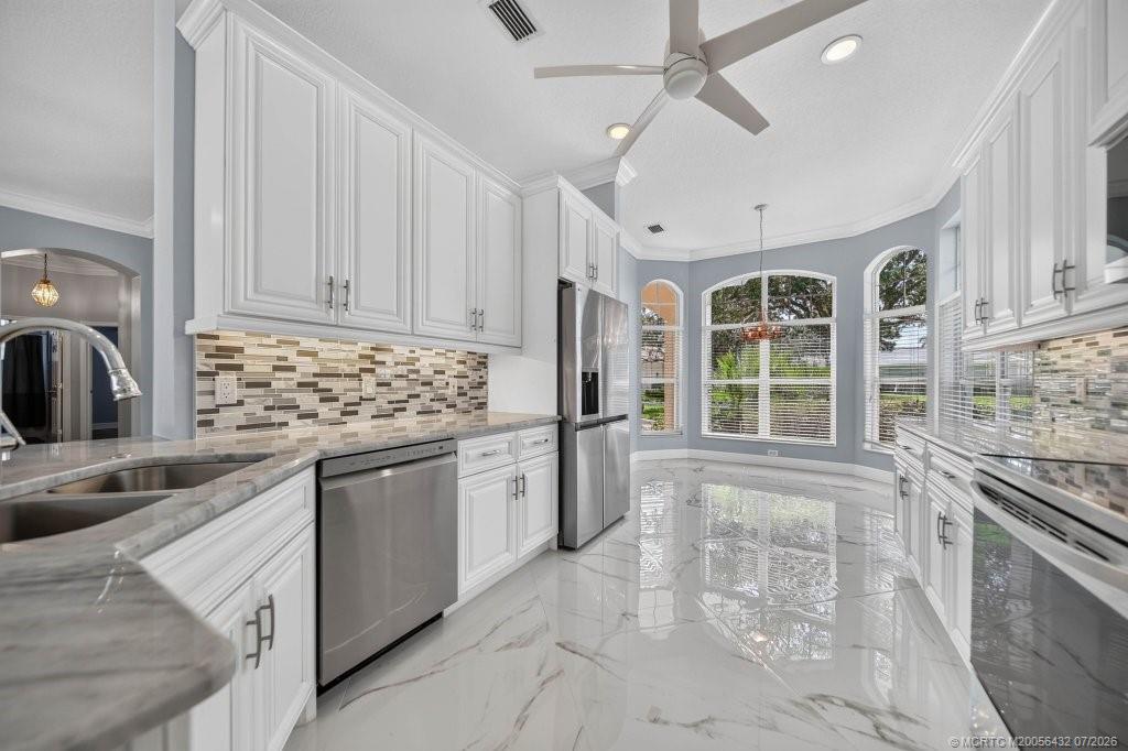 1676 SW Monarch Club Drive