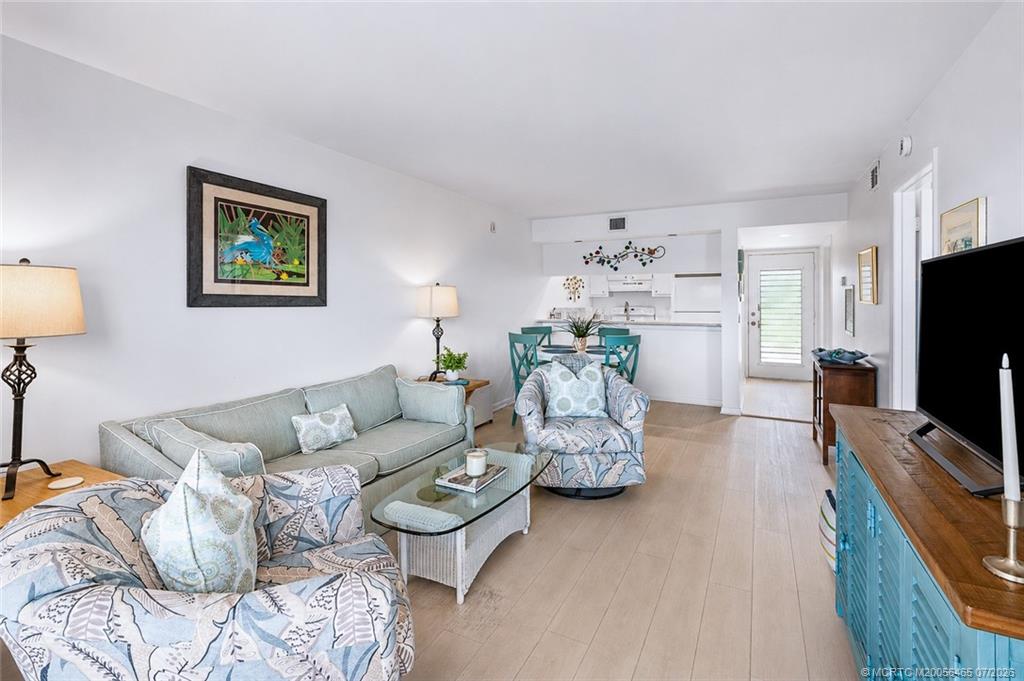 40 NE Plantation Road 116