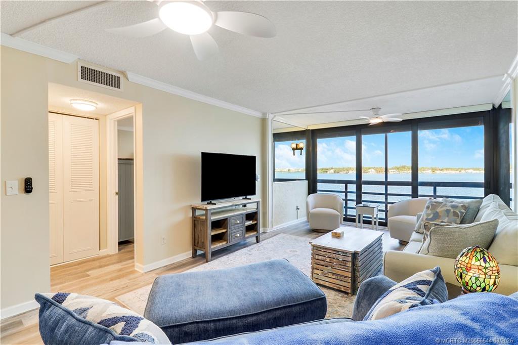 1950 SW Palm City Road 8-302