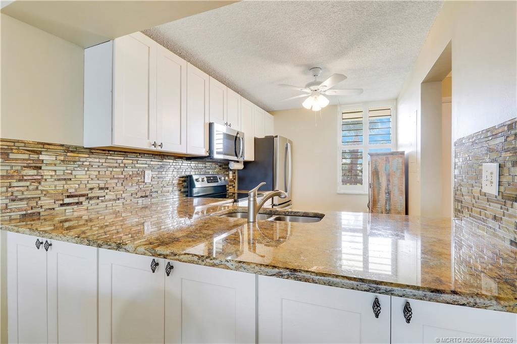 1950 SW Palm City Road 8-302