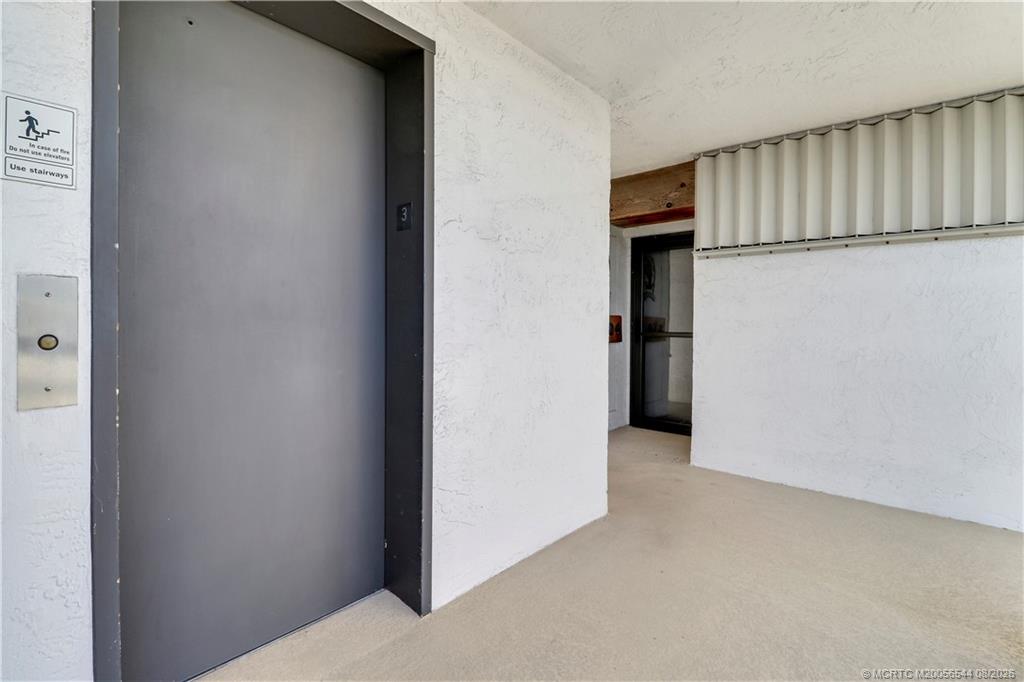 1950 SW Palm City Road 8-302