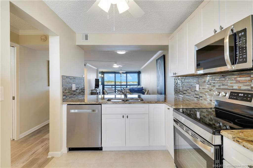 1950 SW Palm City Road 8-302