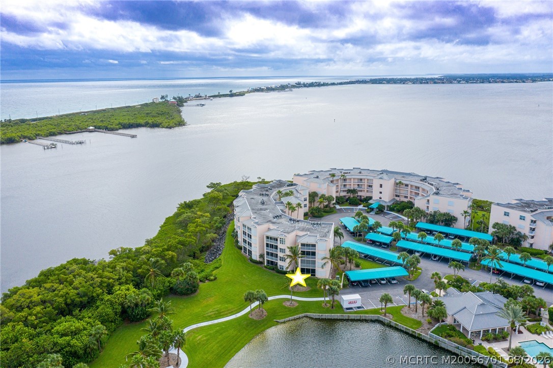 5799 NE Island Cove Way 1101