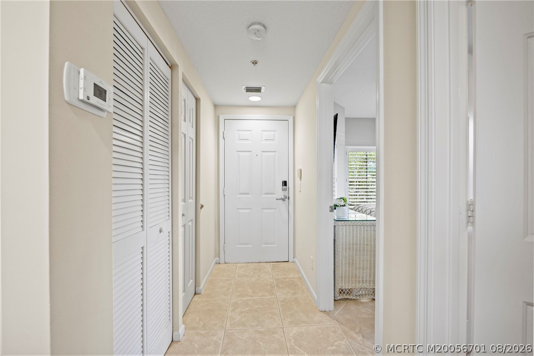 5799 NE Island Cove Way 1101