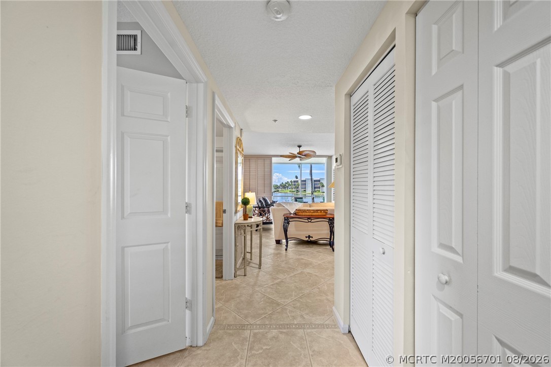 5799 NE Island Cove Way 1101