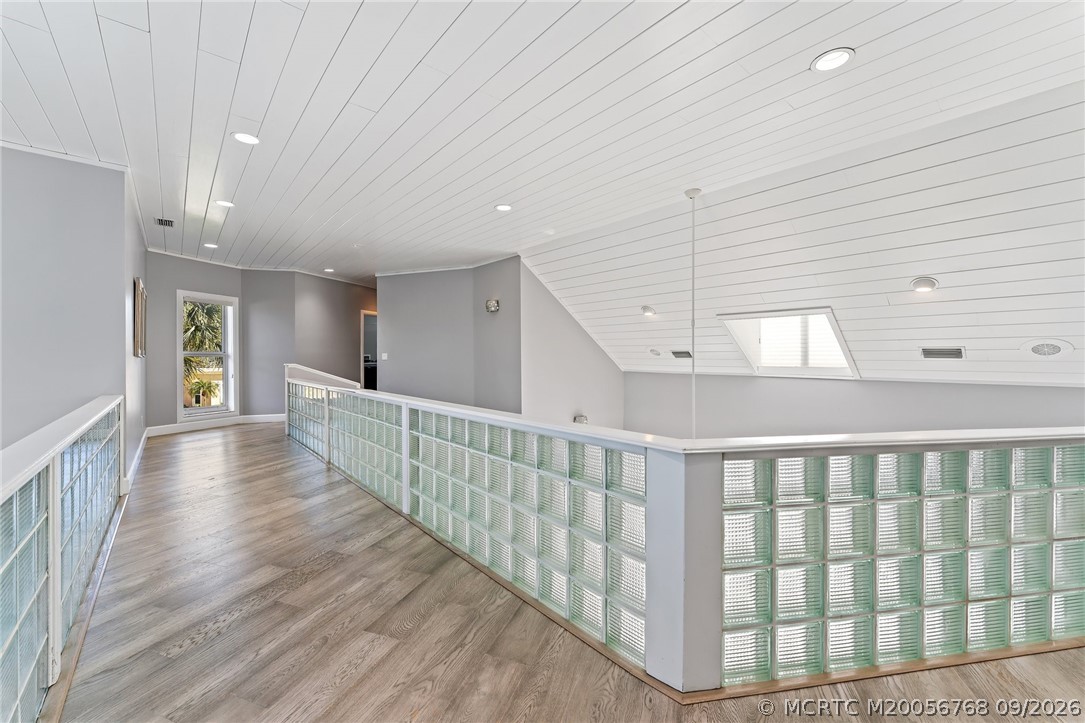 2318 NW Bay Colony Ct