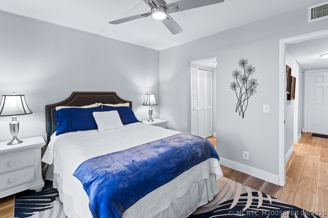2318 NW Bay Colony Ct