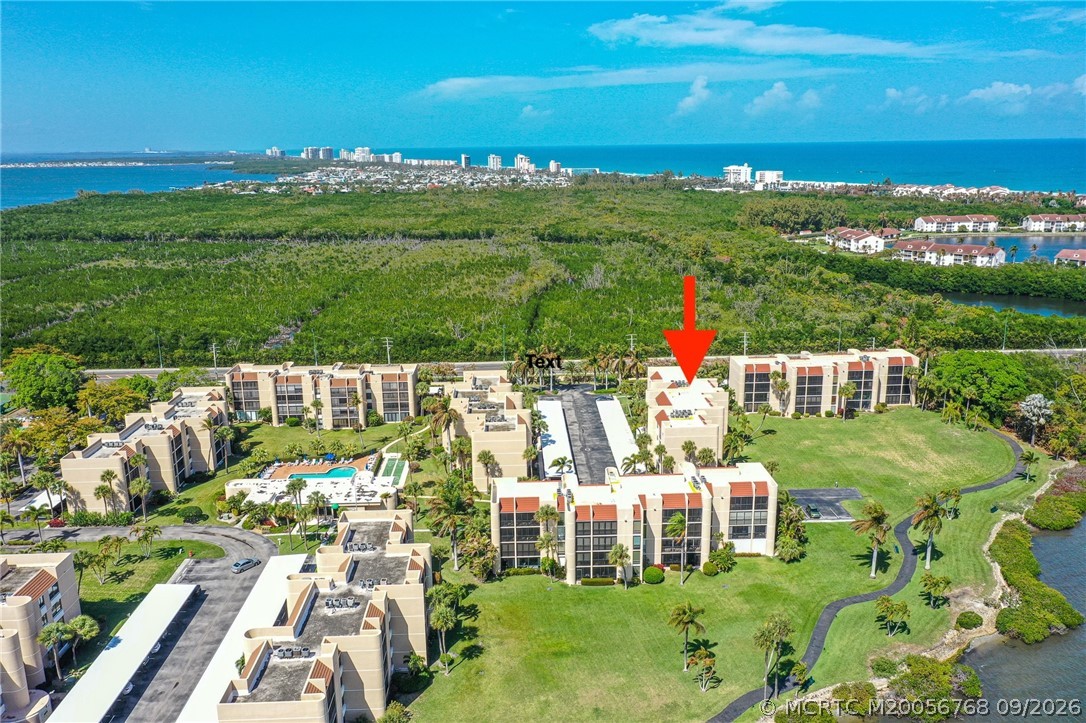 2318 NW Bay Colony Ct