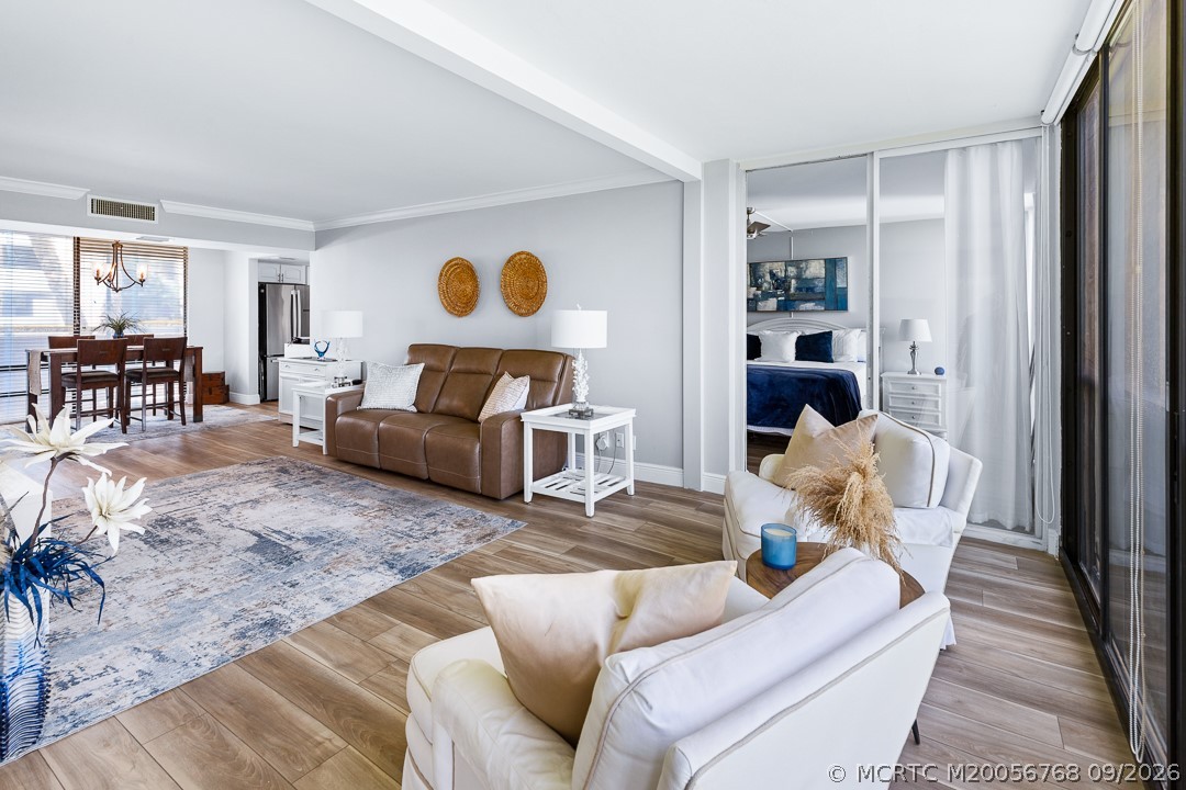 2318 NW Bay Colony Ct