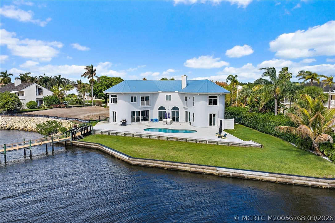 2318 NW Bay Colony Ct